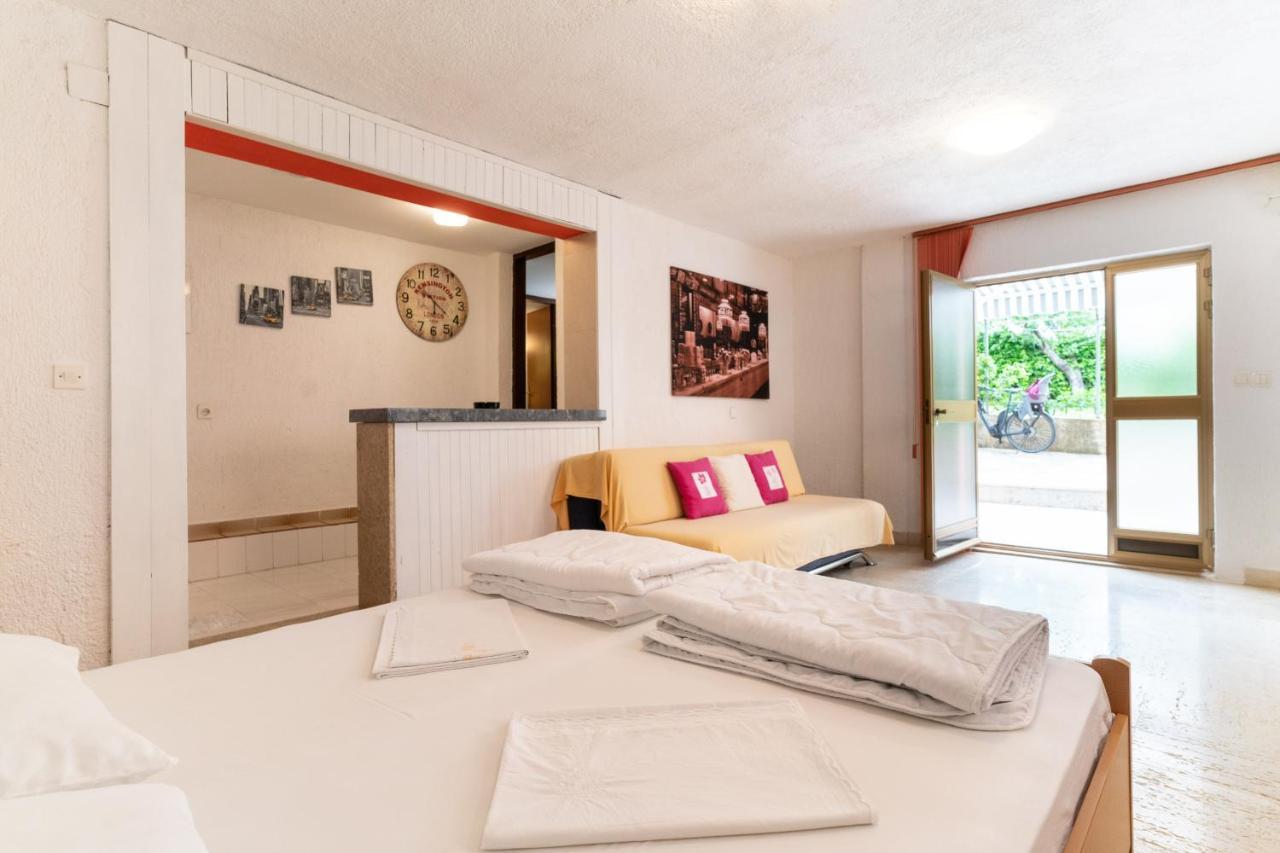 Apartment Milka Rovinj Exterior foto