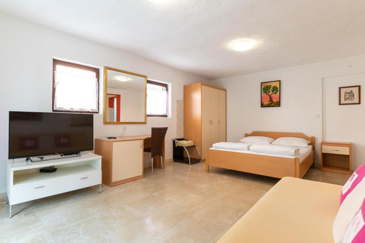 Apartment Milka Rovinj Exterior foto