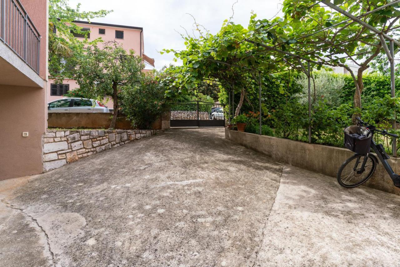 Apartment Milka Rovinj Exterior foto