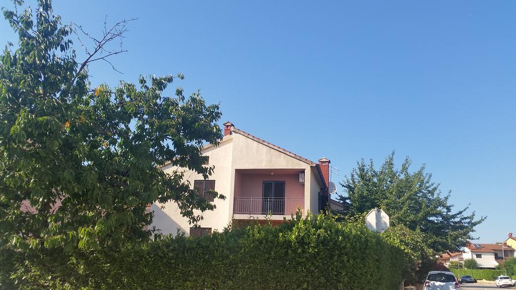 Apartment Milka Rovinj Exterior foto